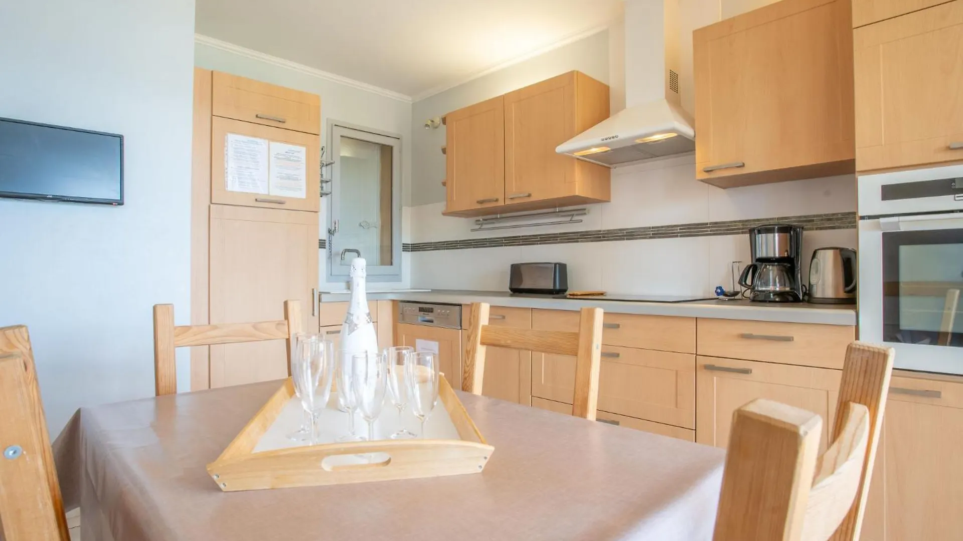 Holiday Home Les Cedres By Interhome La Madrague